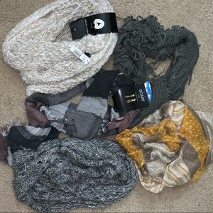 Infinite and oblong scarf bundle